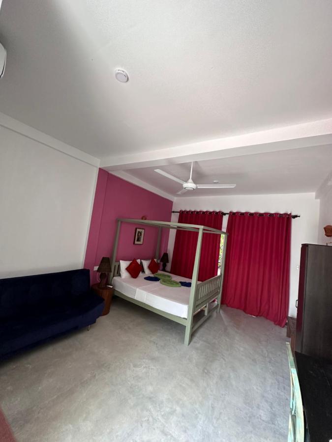 H&C Heaven Beach Hotel Unawatuna Exterior photo